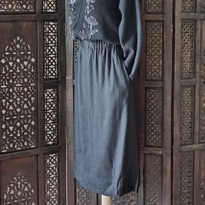 Vintage pencil skirt w pockets